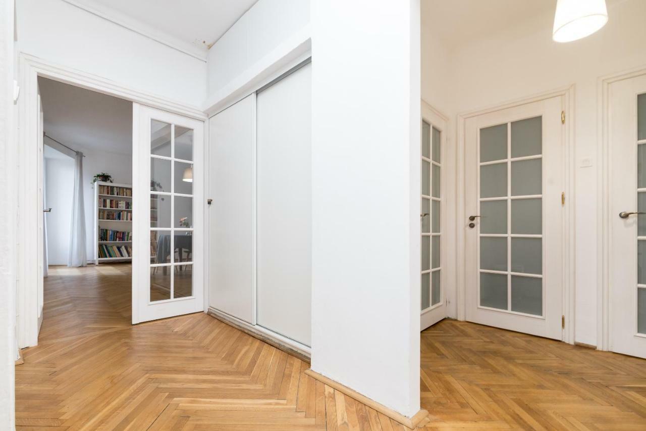 Royal Route Apartment For 10 People Warszawa Exteriör bild